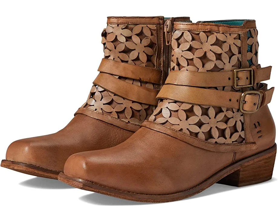 ROAN By Bed Stu Jakodi 3 ROAN By Bed Stu Jakodi